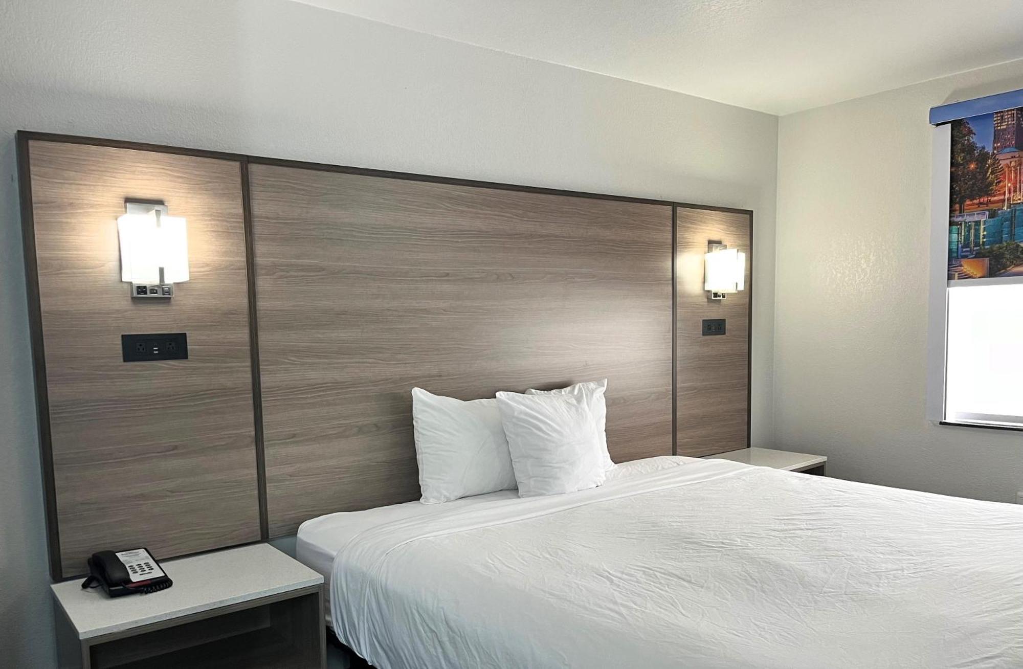 Hotel Baymont By Wyndham Indianapolis Northeast Zewnętrze zdjęcie